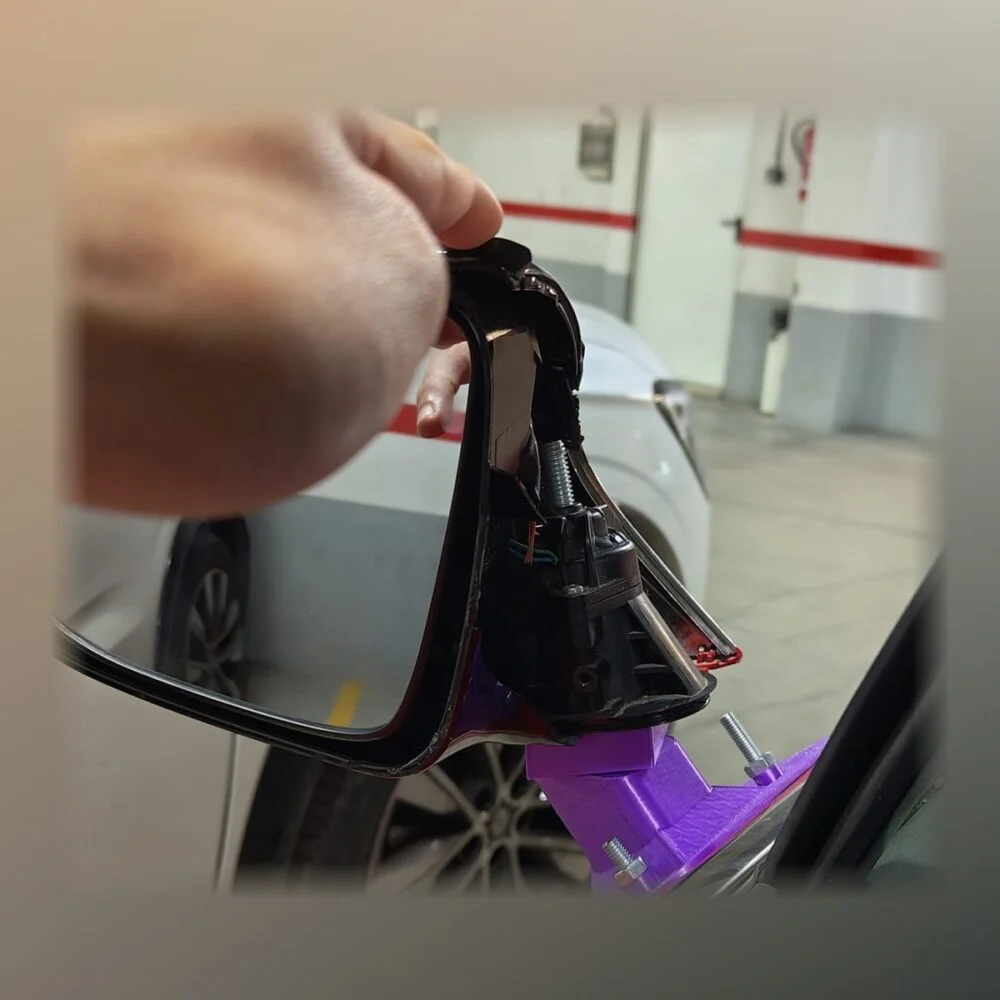 Soporte de retrovisor que ya no se fabrica