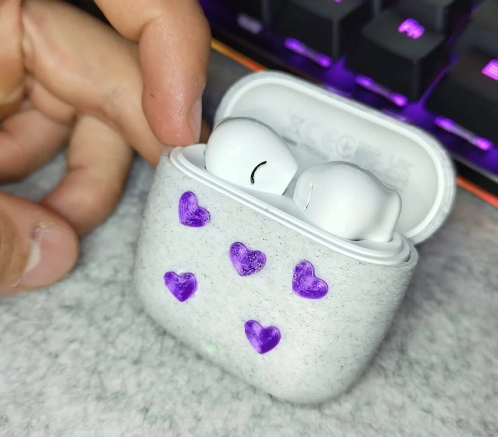 Funda de auriculares pintada a mano